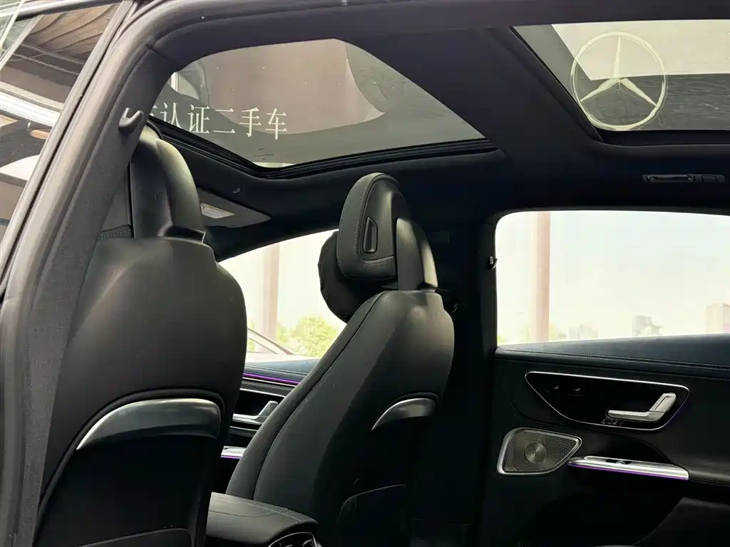 Mercedes-Benz EQE 2025 Model 500 4MATIC Luxury Edition фото 12