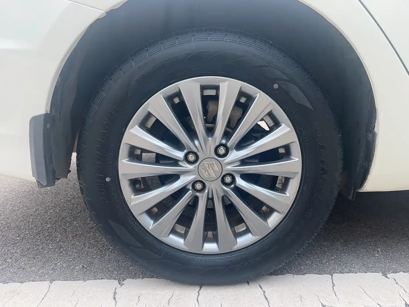 Suzuki Alivio 2016 2015 1.6L Automatic Comfort