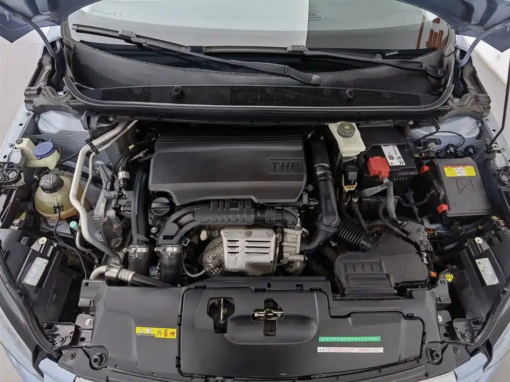 Peugeot 308S 2015 1.2T Auto Dynamic Edition фото 6