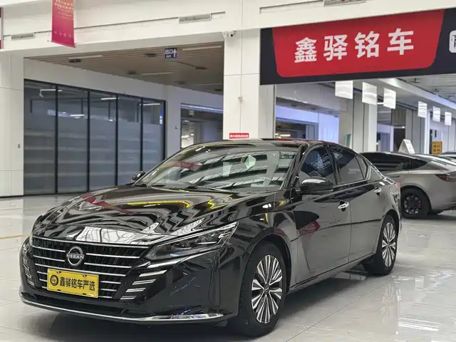 NISSAN TEANA