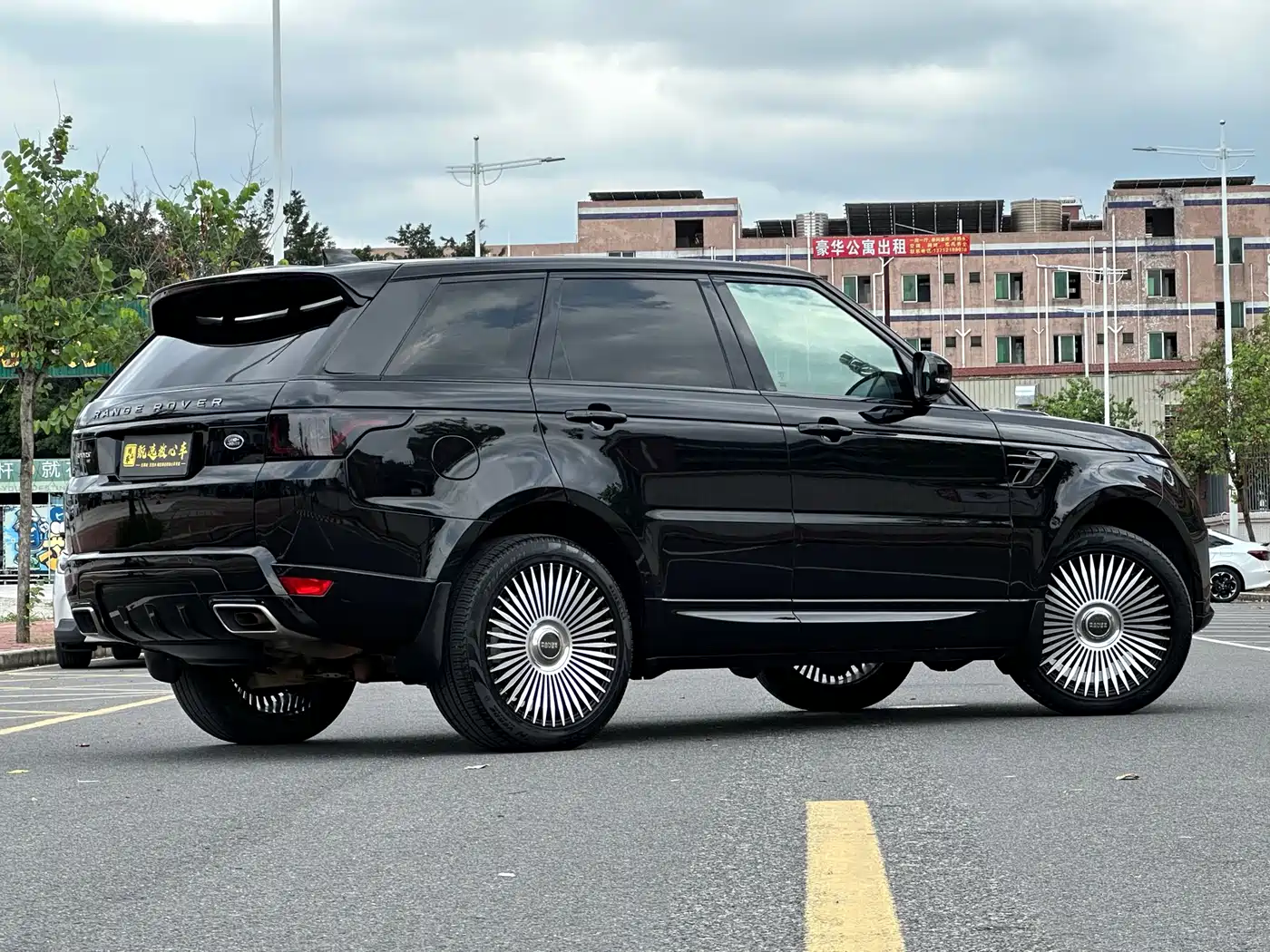 Land Rover Range Rover Sport 2020 3.0 L6 HSE DYNAMIC фото 4