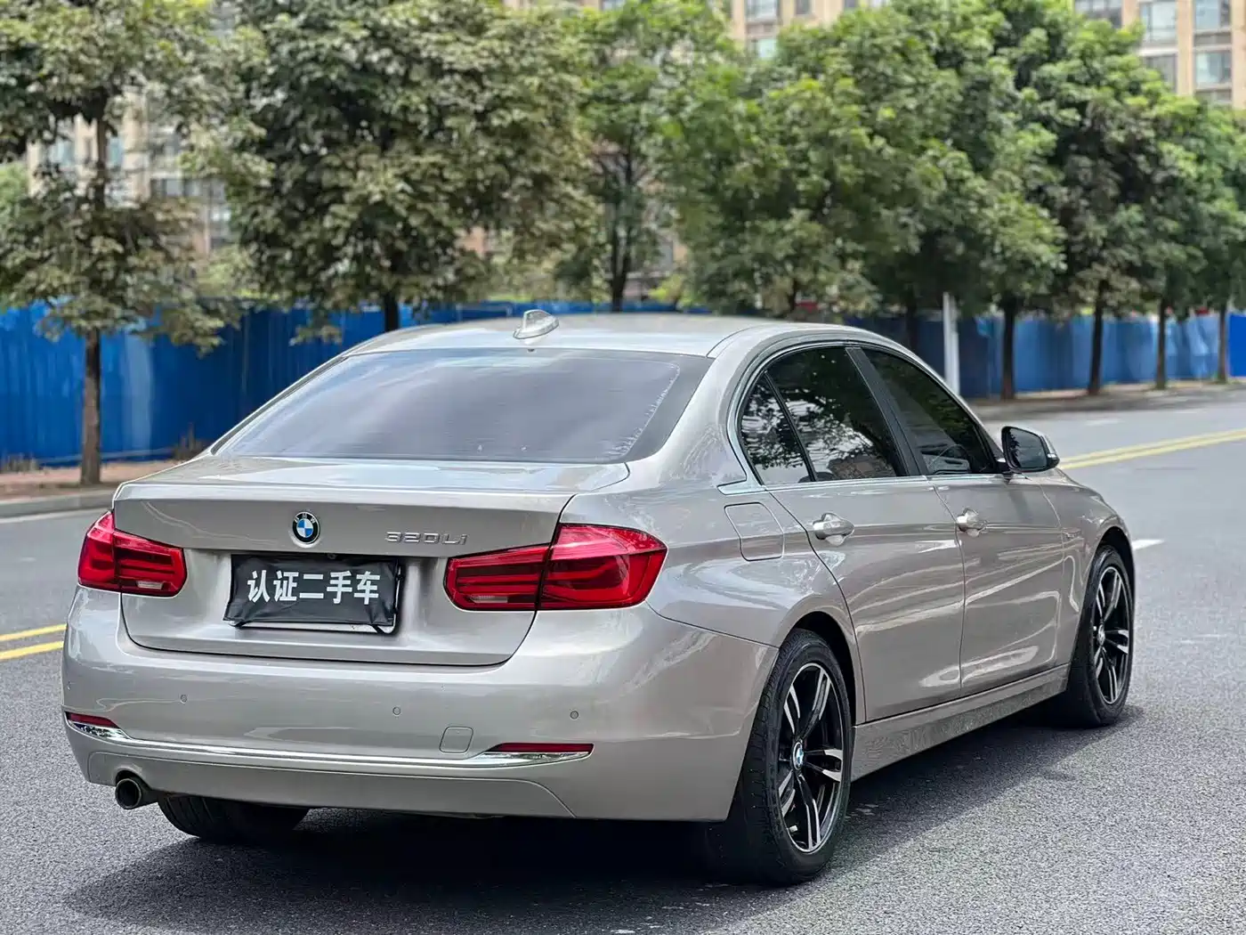 BMW 3 Series 2016 320Li Fashion Model фото 4