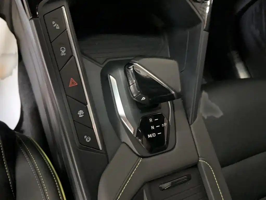 Lynk & Co 06 2023 Remix 1.5T Power Halo фото 12