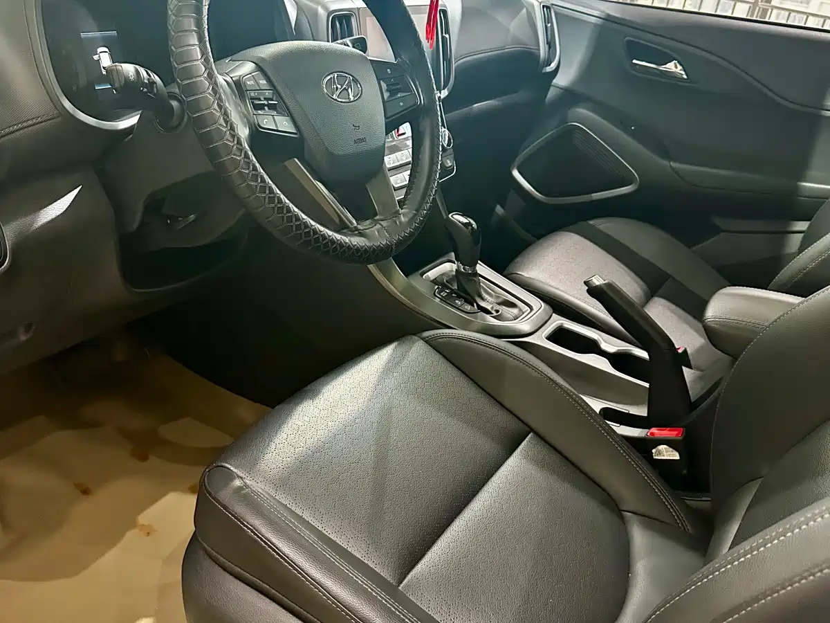 Hyundai Beijing Hyundai ix35 2019 2.0L Automatic 2WD Zhiyong·Smooth Enjoy China VI фото 11