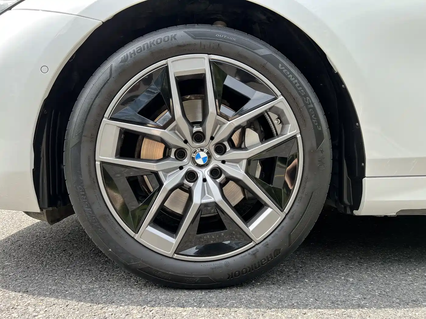 BMW 5 Series 2024 530Li Leading Model Luxury Package фото 20