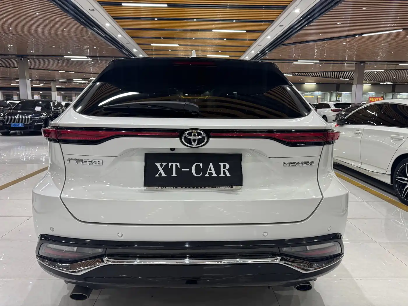 Toyota Venza 2022 2.0L CVT 2WD Premium фото 16