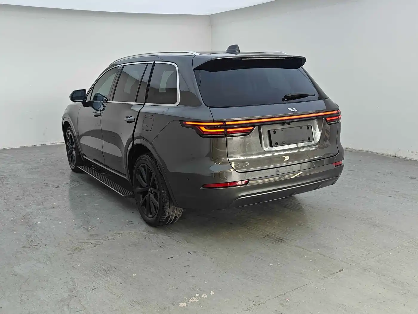 Li Auto Li ONE 2023 2021 Extended Range 6-Seater
