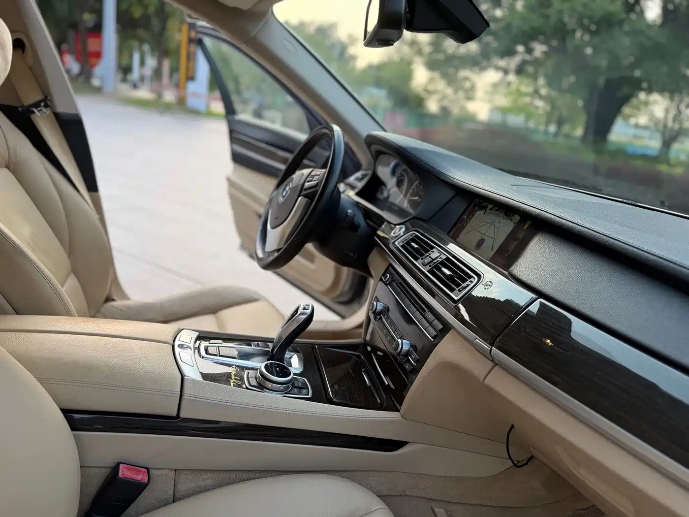 BMW 7 Series 2011 730Li Elegance фото 11