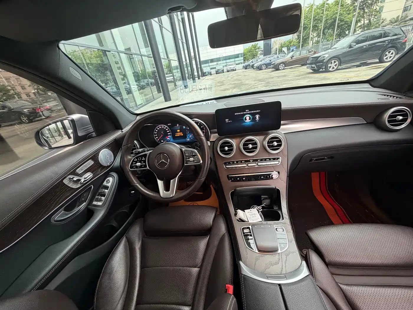 Mercedes-Benz GLC 2020 Facelift GLC 260 L 4MATIC Luxury фото 9