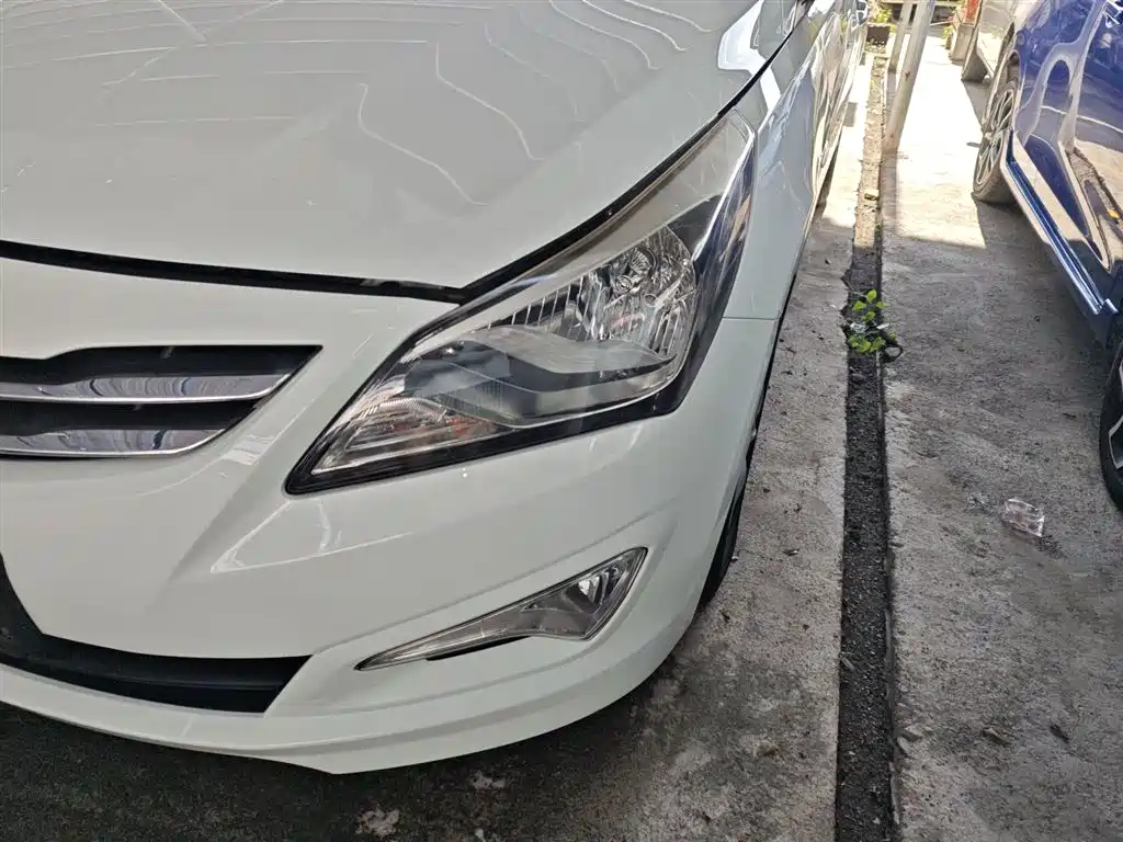 Hyundai Verna 2014 1.4L Automatic Smart GLS фото 23