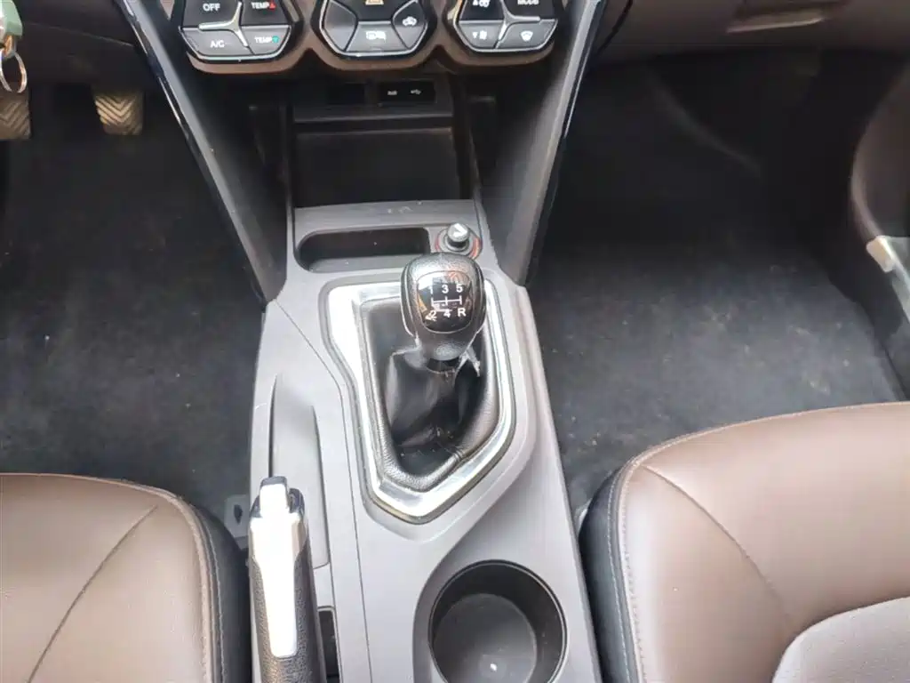 GAC Trumpchi Trumpchi GS4 2017 235T Manual 2WD Luxury фото 14