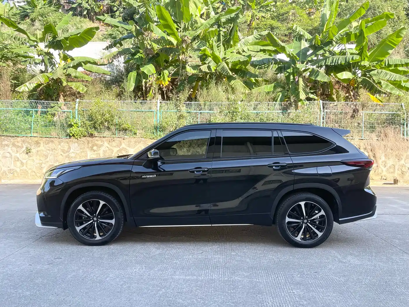Toyota Crown Kluger 2022 2.5L HEV 4WD Premium Edition фото 3