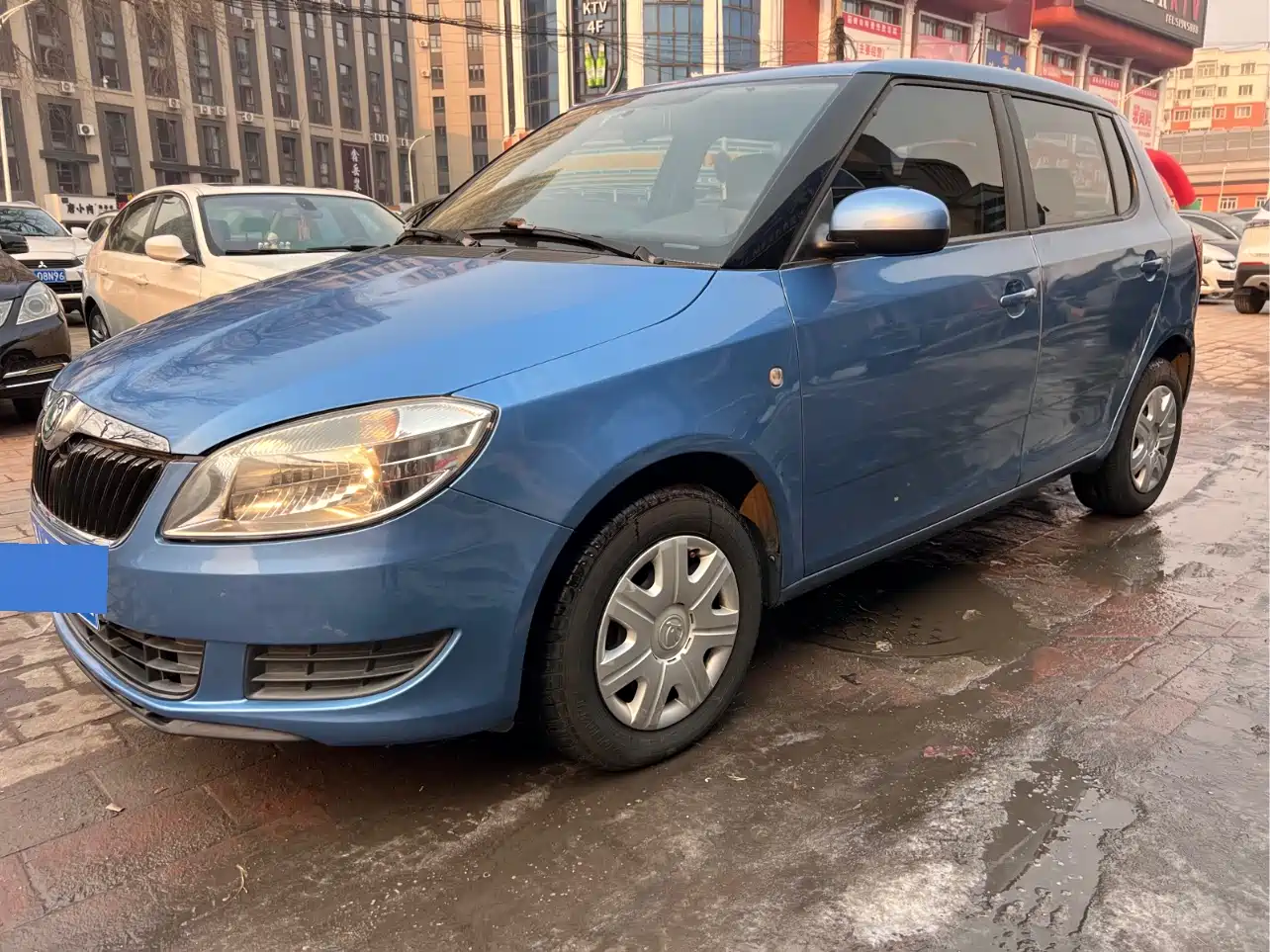 Škoda Fabia 2014 1.4L Automatic Crystal Edition