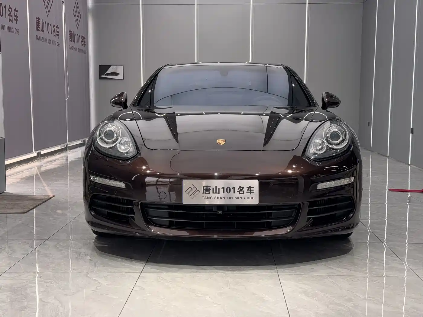 Porsche Panamera 2014 Panamera 3.0T фото 2