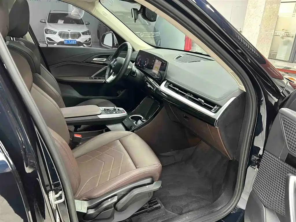 BMW X1 2023 sDrive20Li X Design Package фото 13