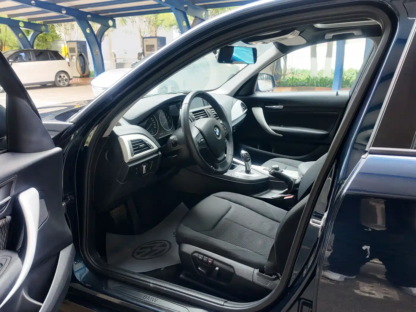 BMW 1 Series (Import) 2013 Facelift 118i Leading Model фото 8