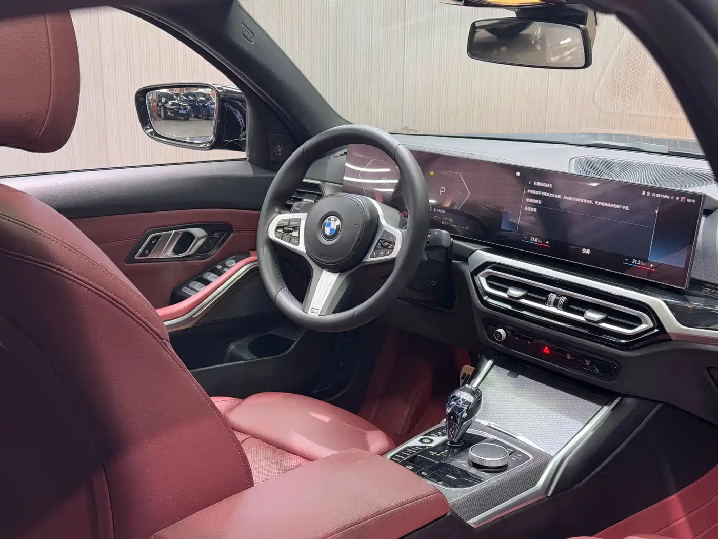 BMW 3 Series 2023 325i M Sport Black Night Package фото 9