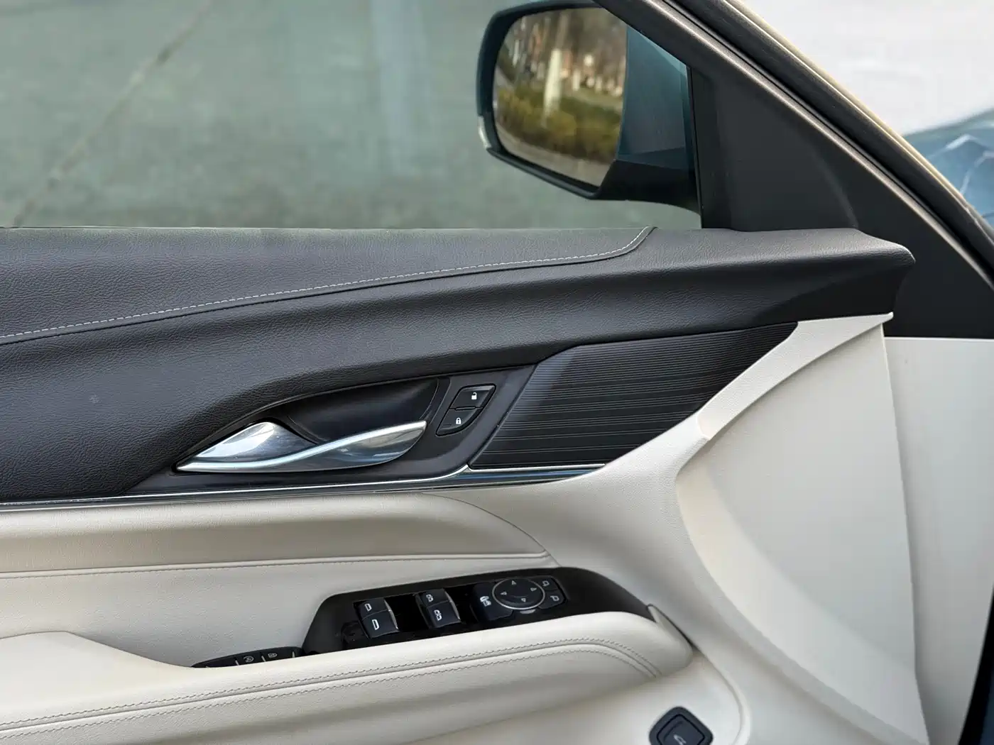 Cadillac CT4 2023 25T Luxury Model фото 4