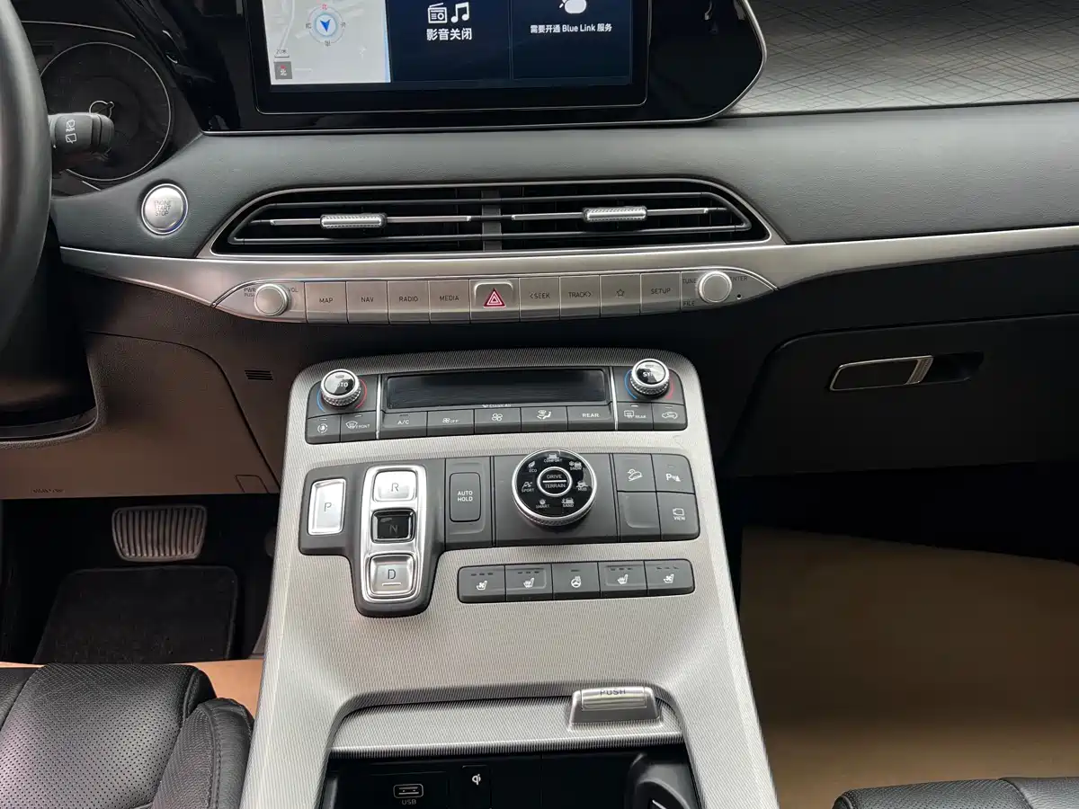 Hyundai Palisade 2021 3.5L Automatic 4WD GLS фото 17