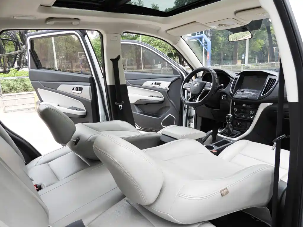 BAIC Huansu S5 2017 2017 1.3T Manual Deluxe