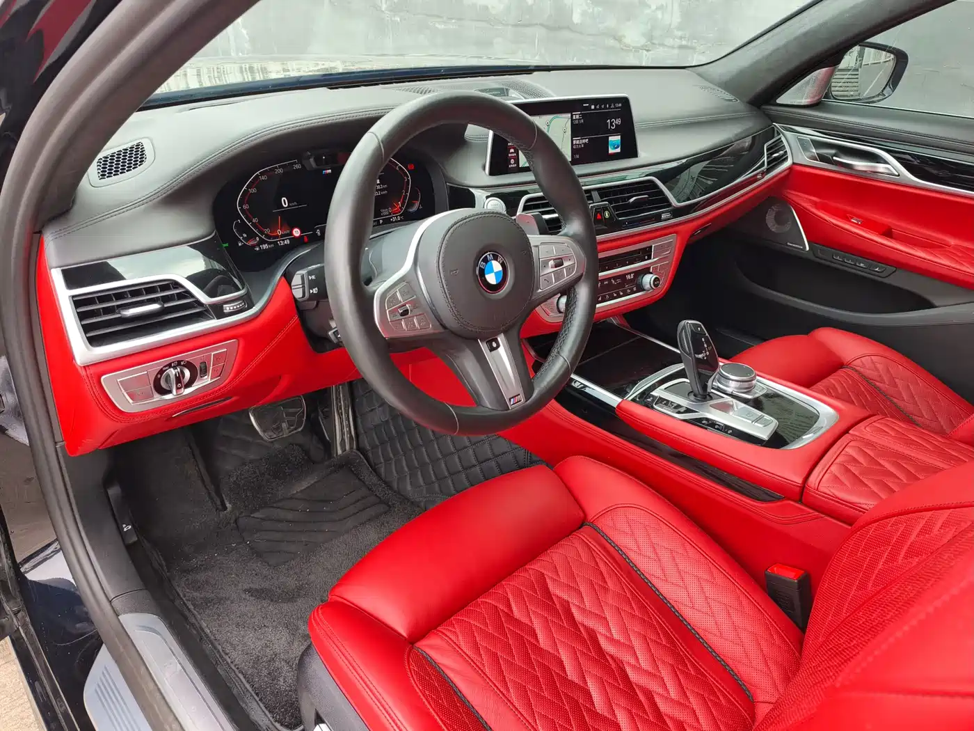 BMW 7 Series 2019 740Li xDrive Executive M Sport Package фото 7