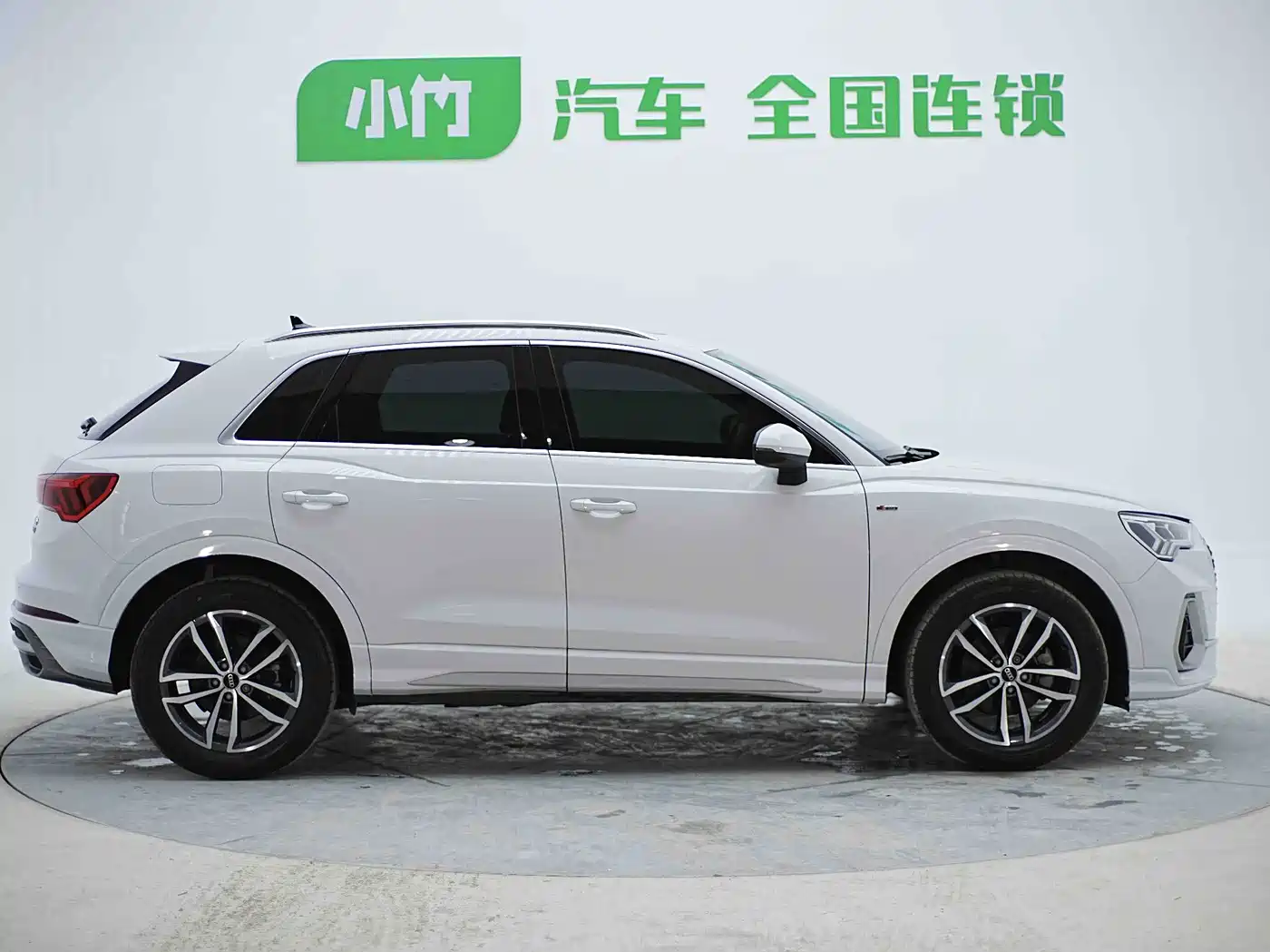 Audi Q3 2023 35 TFSI Progressive Dynamic (1.4T) фото 4