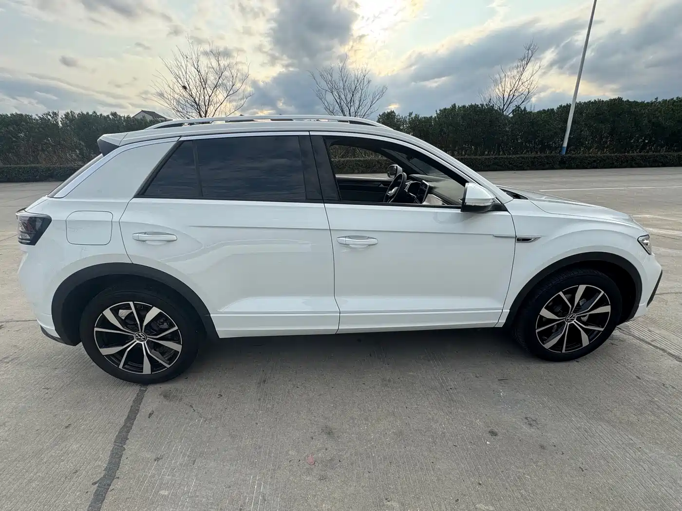 VOLKSWAGEN T ROC EXPLORING SONGS