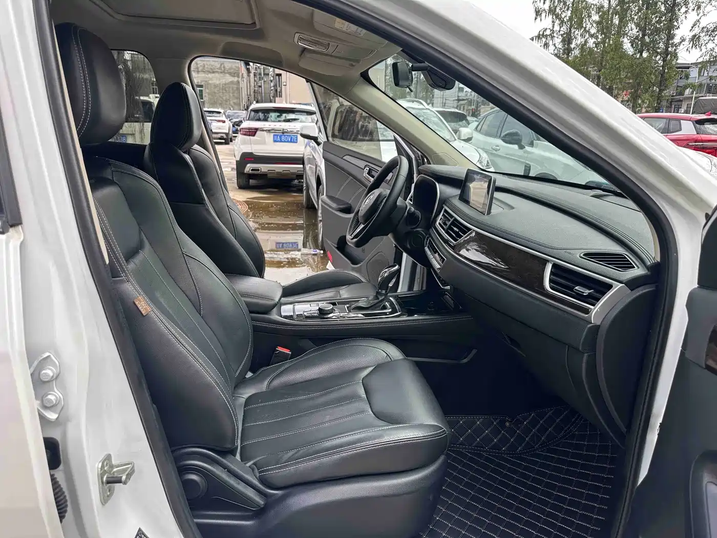 Dongfeng Fengguang Fengguang 580 2019 2020 1.5T CVT Luxury