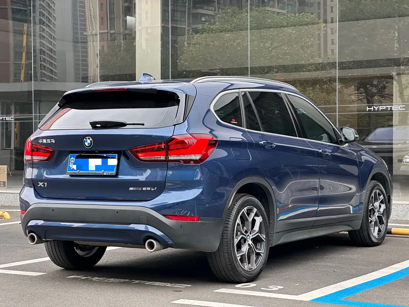 BMW X1 2021 sDrive25Li Leading фото 6