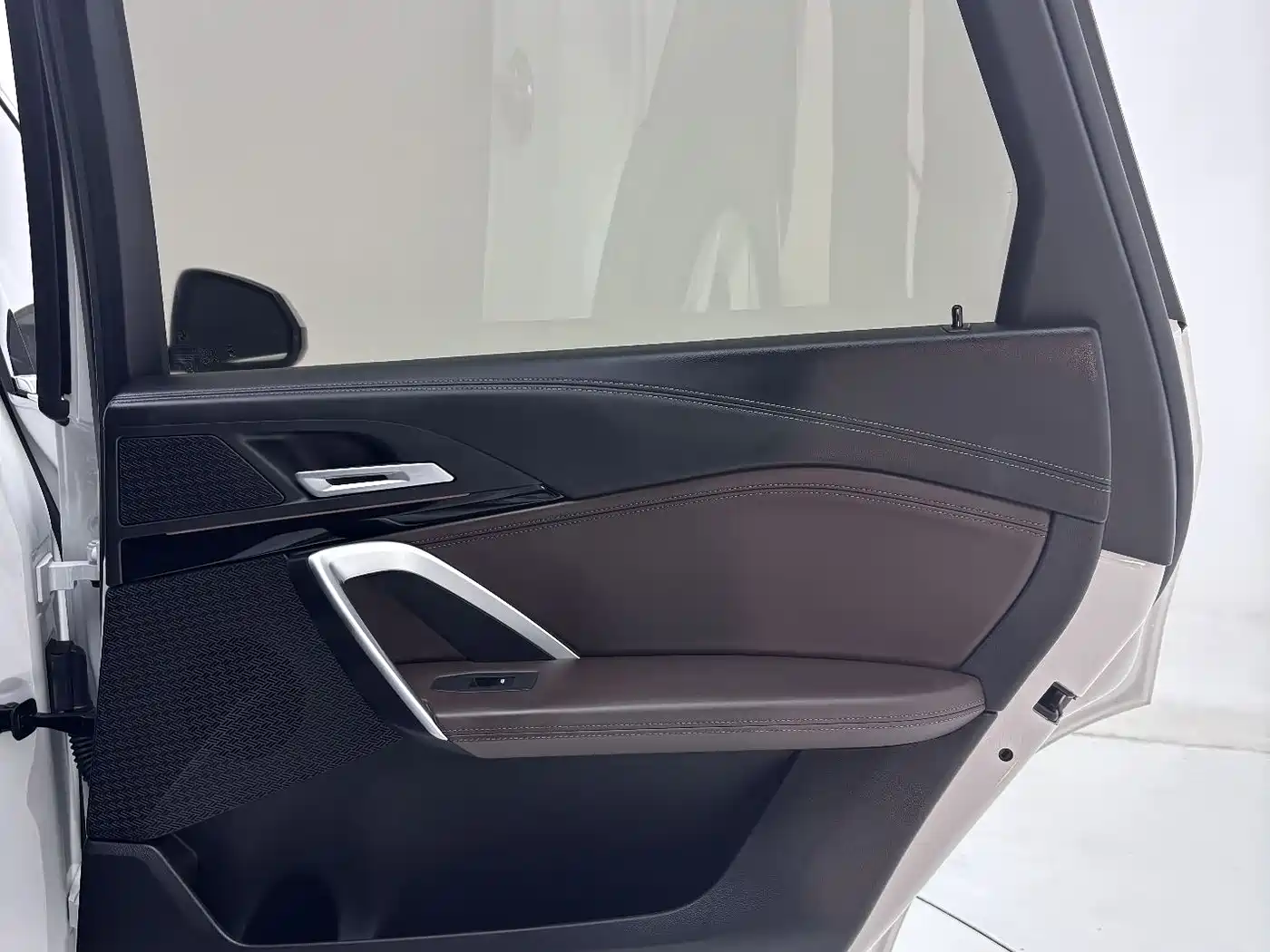 BMW X1 2023 sDrive20Li X Design Package фото 29