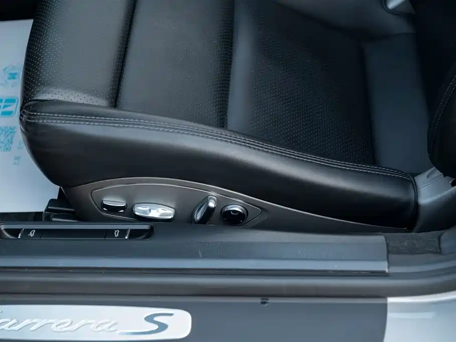 Porsche 911 2012 Carrera S 3.8L фото 41