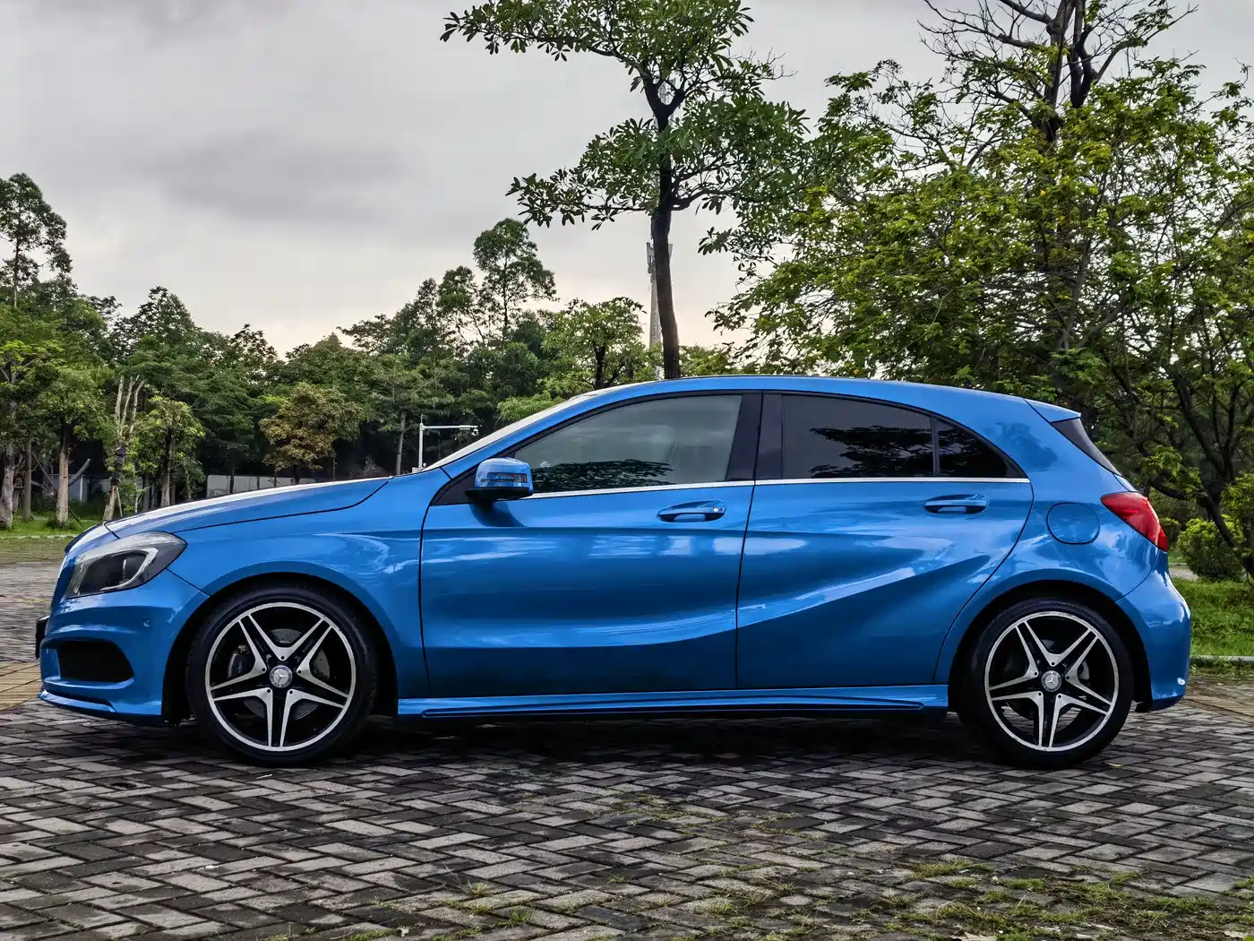 Mercedes-Benz A-Class (Import) 2013 A 260 Sport фото 4