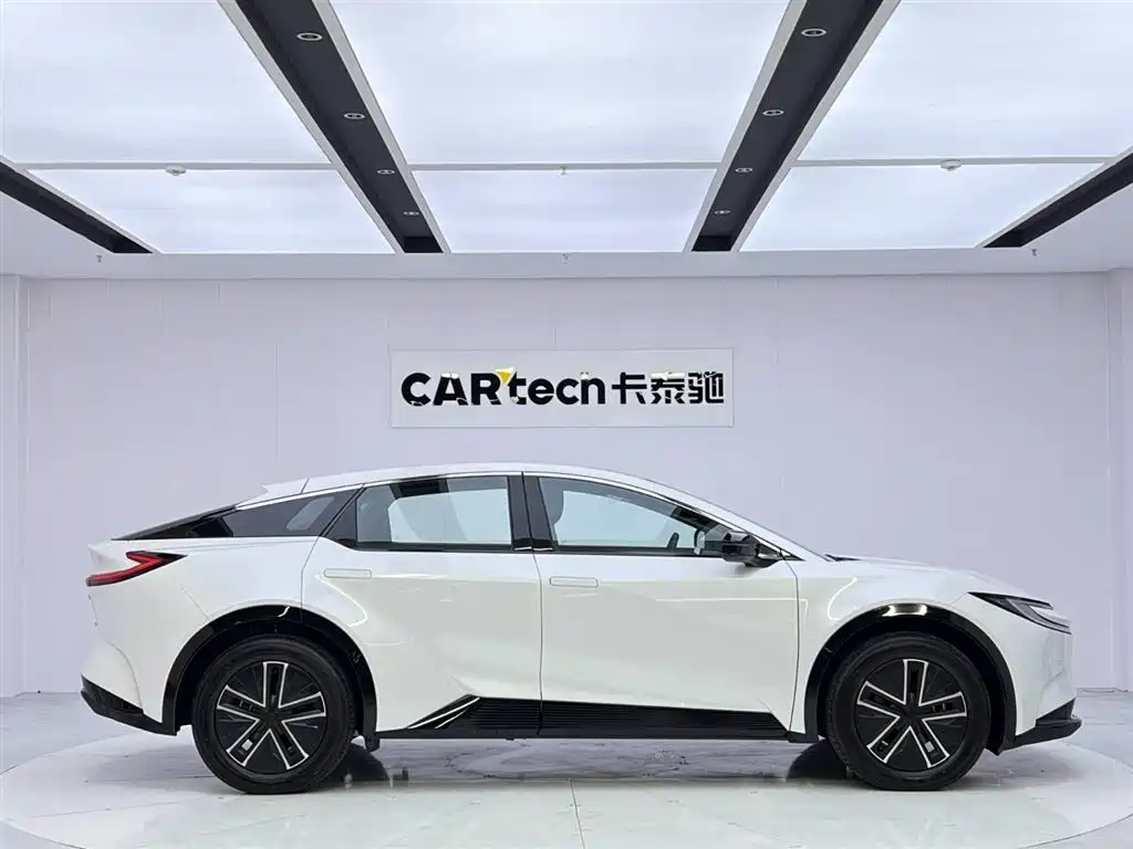 Toyota bZ5 2025 550 JOY фото 6