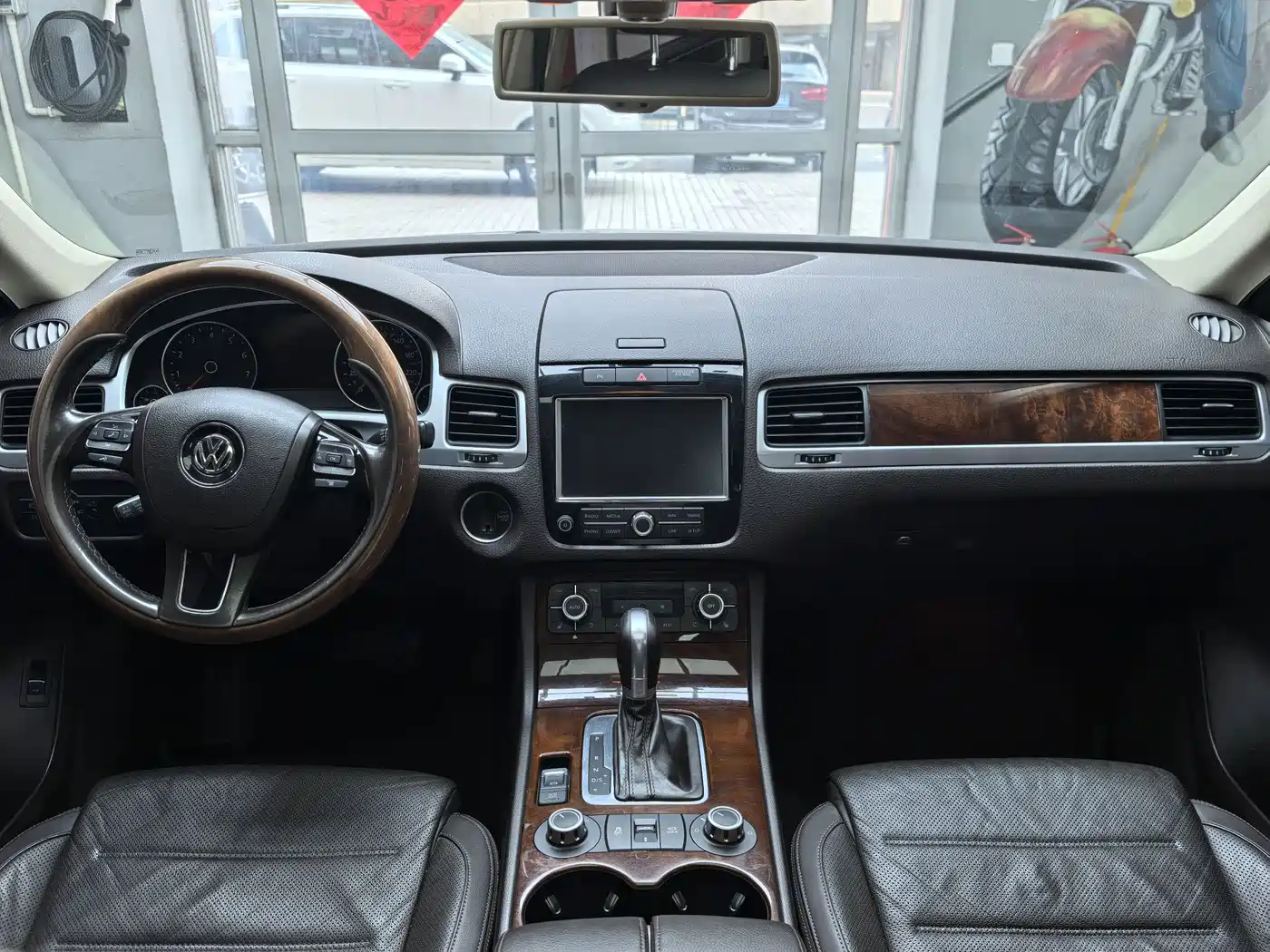 Volkswagen Touareg 2015 2011 3.0TSI Comfort