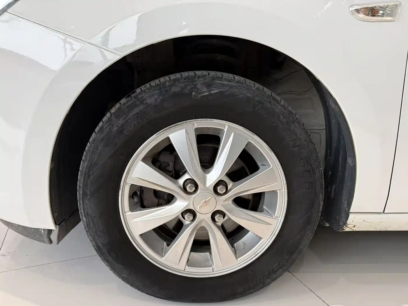 Chevrolet Sail 2016 Sail 3 1.3L Manual Comfort Sunroof Edition фото 4