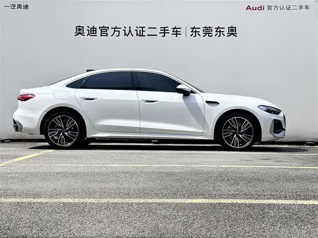 Audi A5L 2025 2.0T Navigation Edition — фото 3
