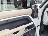 Photo 5 - Land Rover Defender
