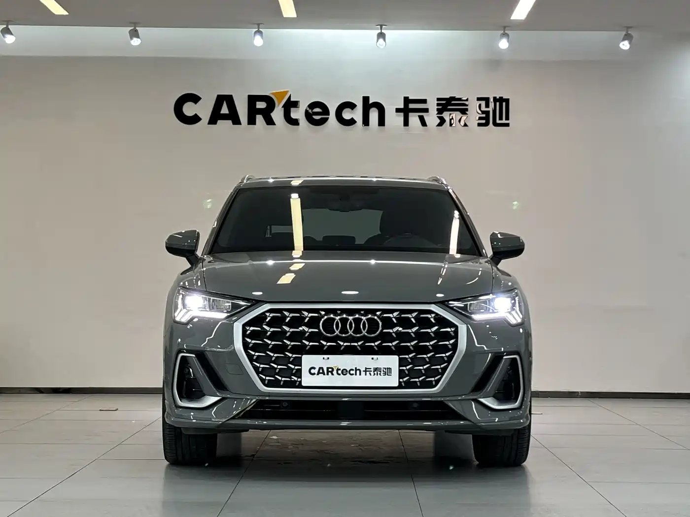 Audi Q3 2024 40 TFSI Fashion Sport фото 2
