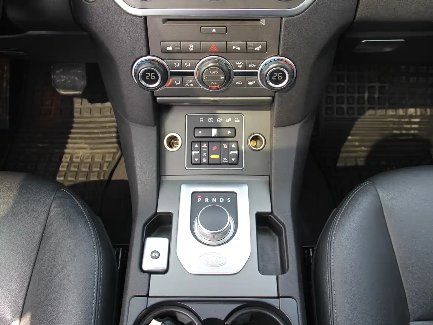 Land Rover Discovery 2013 3.0 SDV6 HSE Diesel фото 23