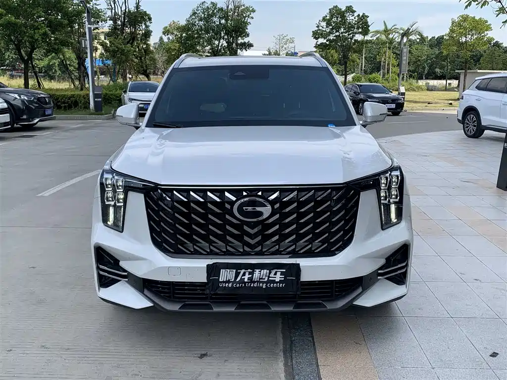 Photo 2 - GAC Trumpchi GS8