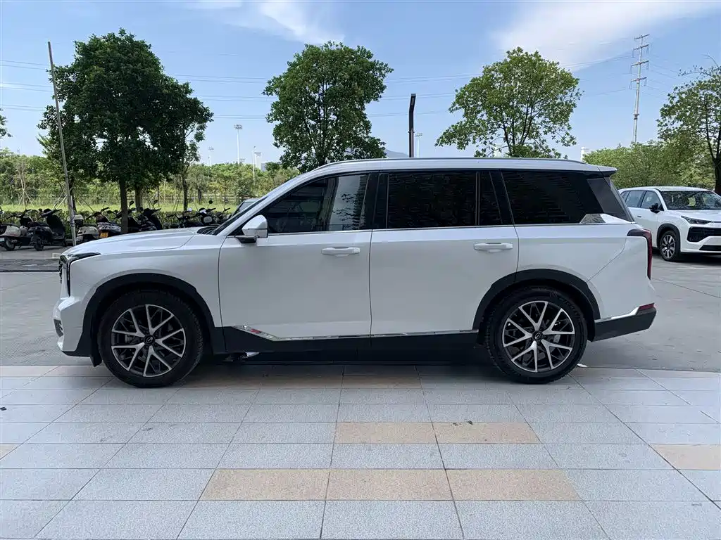 Photo 3 - GAC Trumpchi GS8