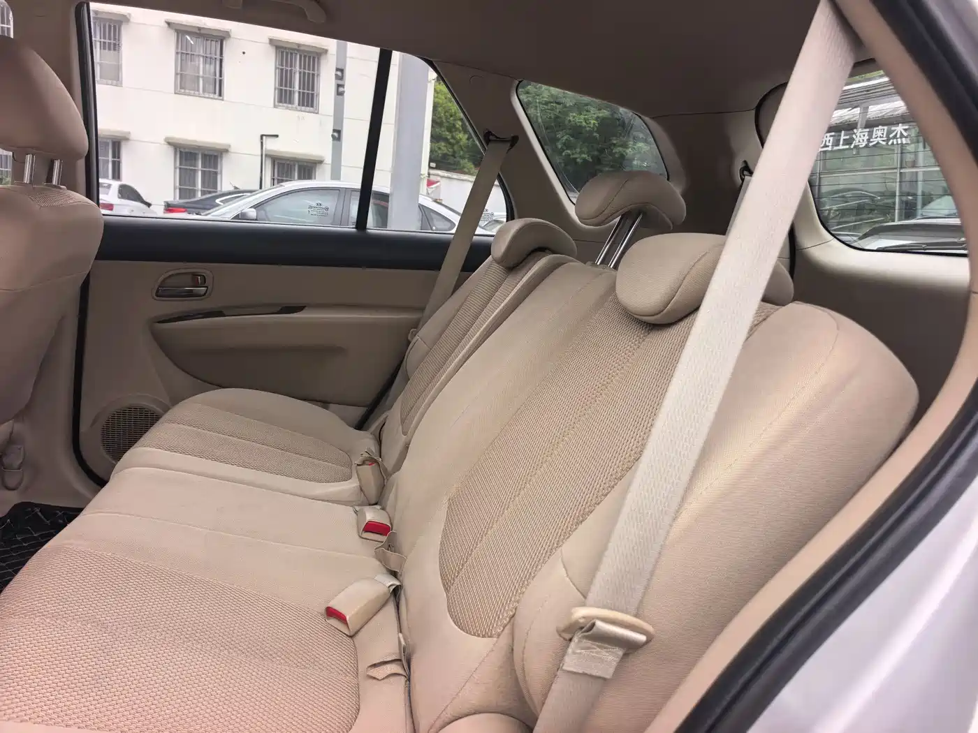 Kia Carens 2011 2.0L 7-Seater Automatic Luxury фото 18