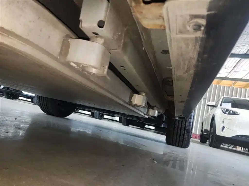 BYD Yuan New Energy 2019 EV535 High Energy Navigation Edition фото 21