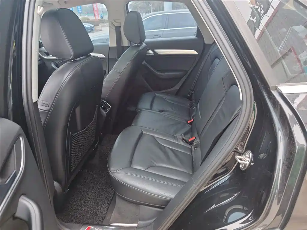 Audi Q3 2015 35 TFSI Comfort фото 13