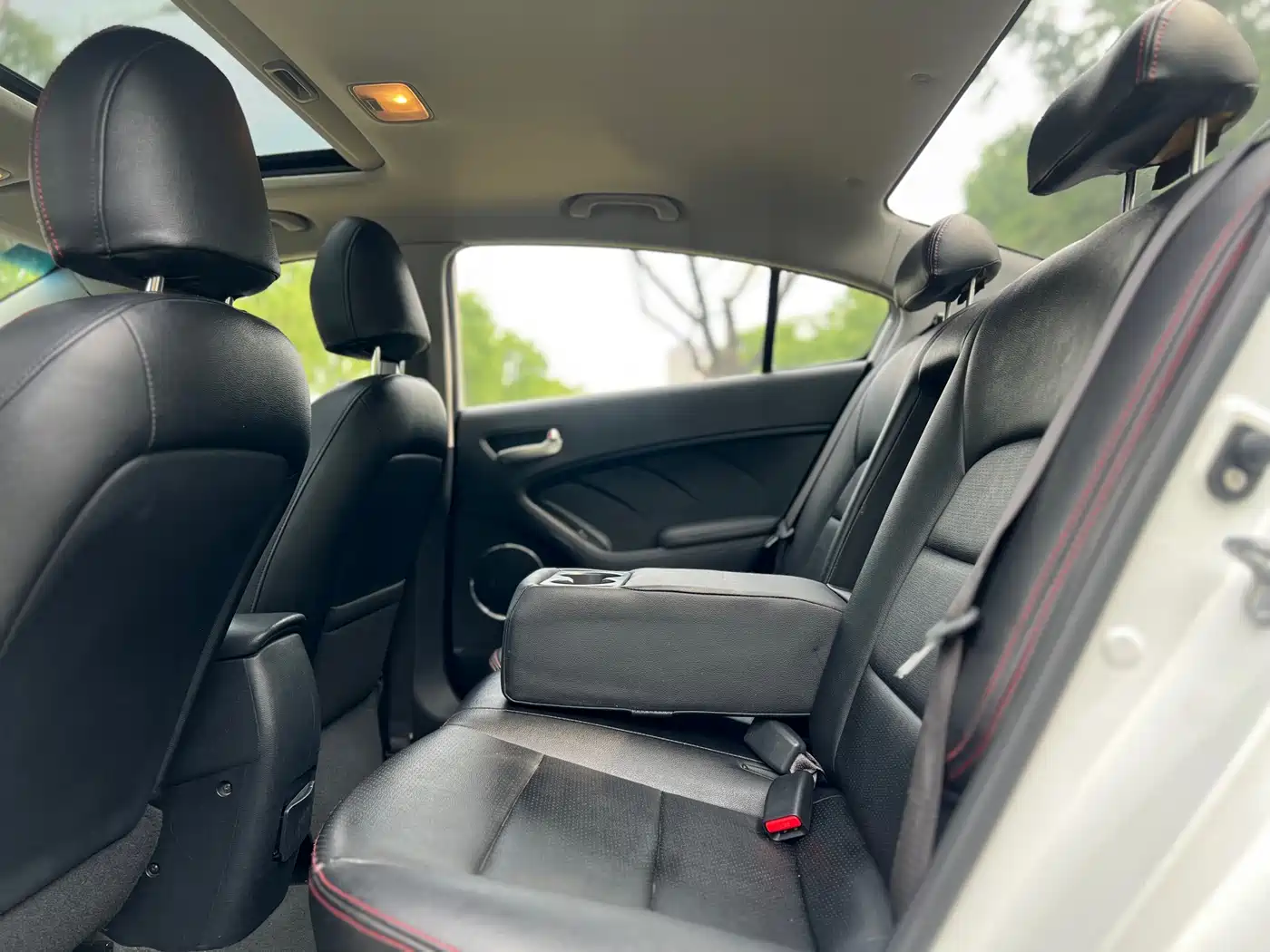 Kia K3 2013 1.6L Automatic GLS фото 6