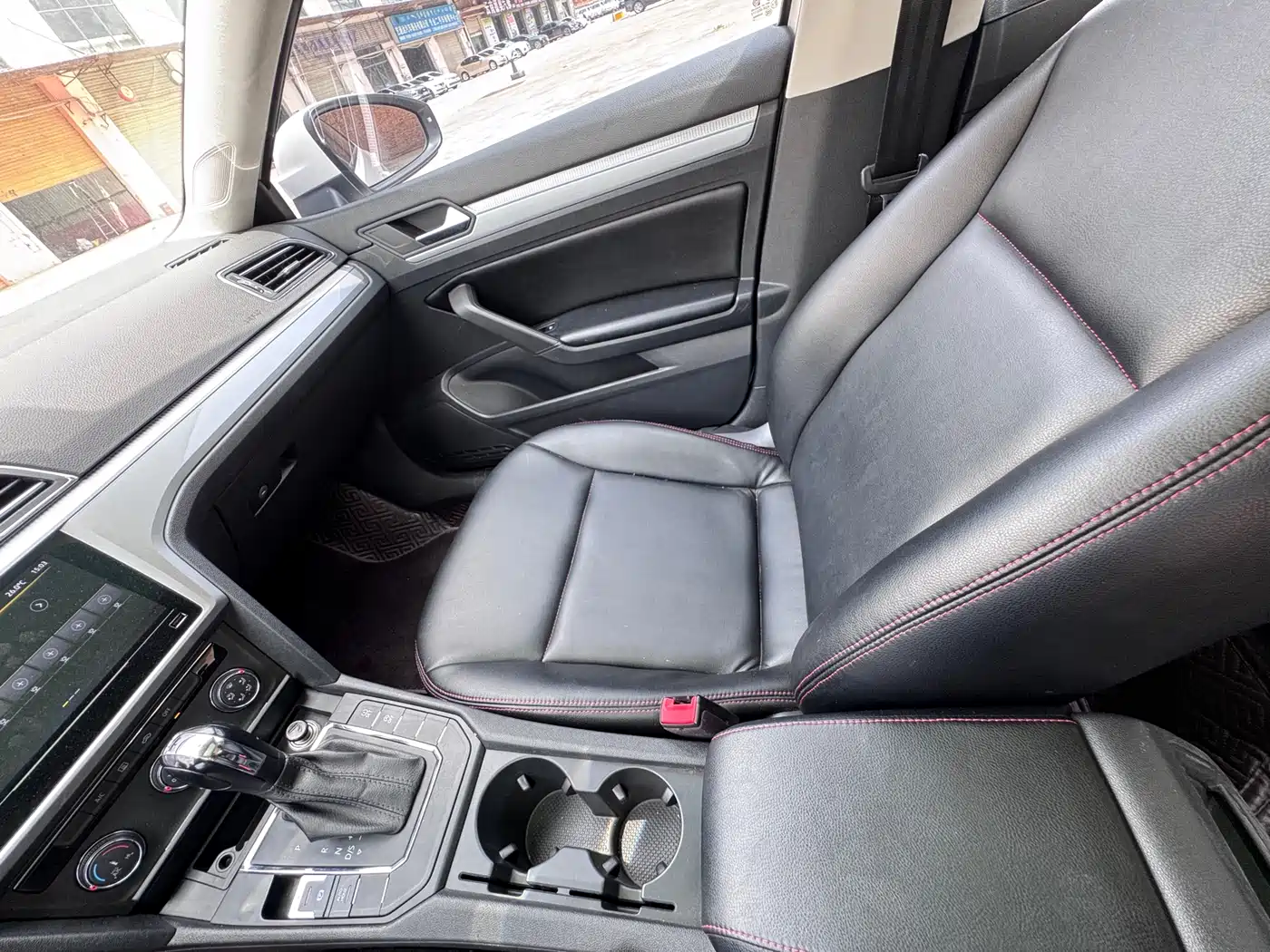 Volkswagen Lamando 2021 230TSI DSG Fashion Edition фото 7