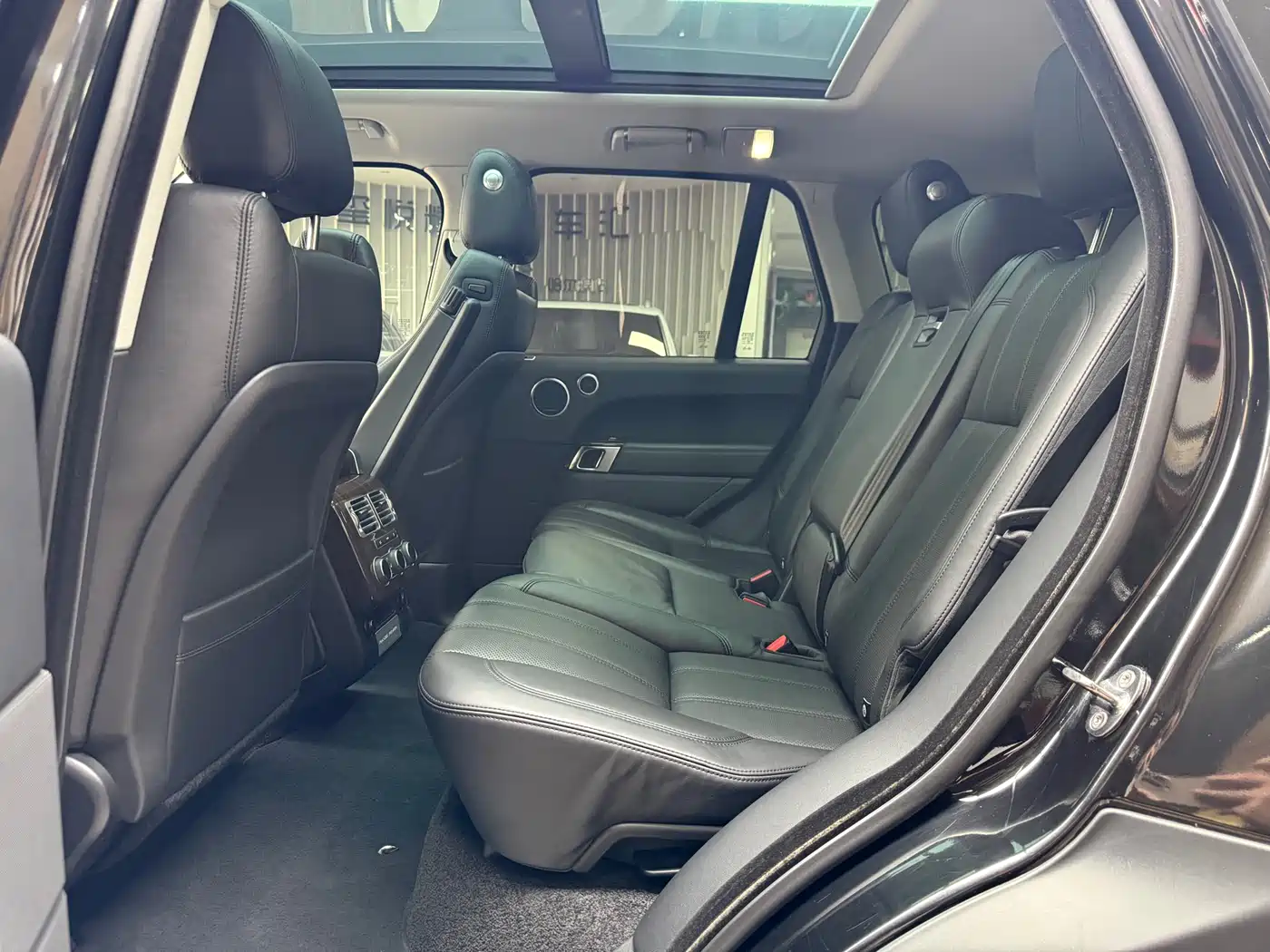 Land Rover Range Rover 2017 3.0 SC V6 Vogue фото 13