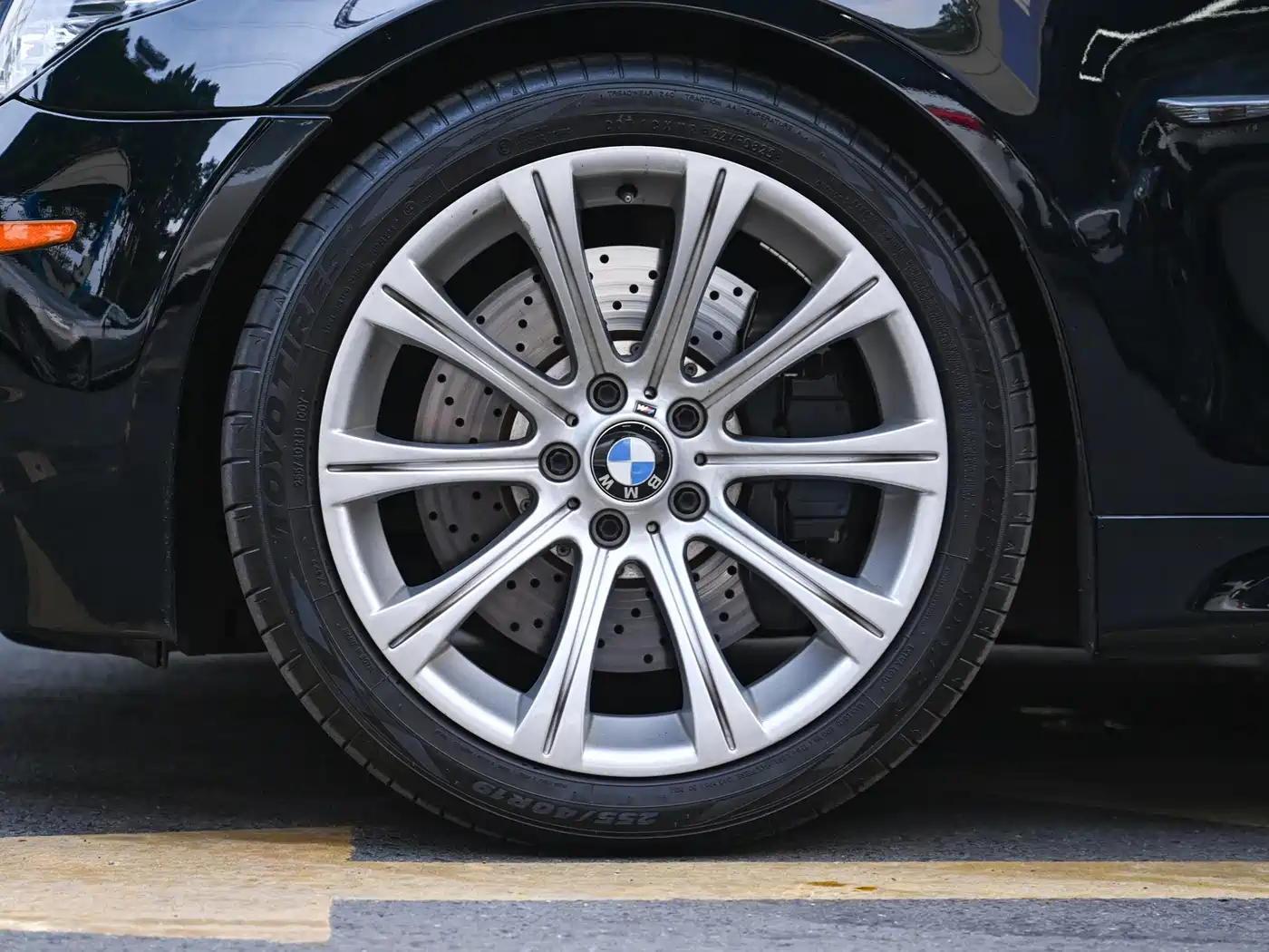 BMW M5 2005 Model M5 фото 18