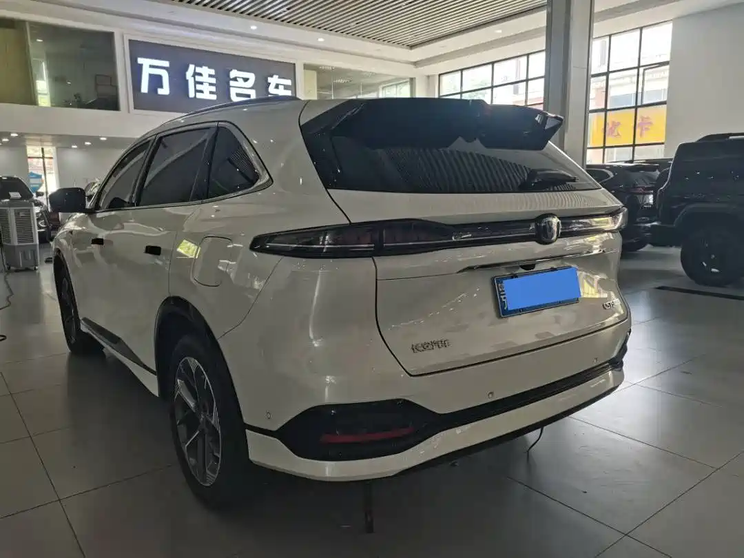Фото 9 - Changan CS75 PLUS