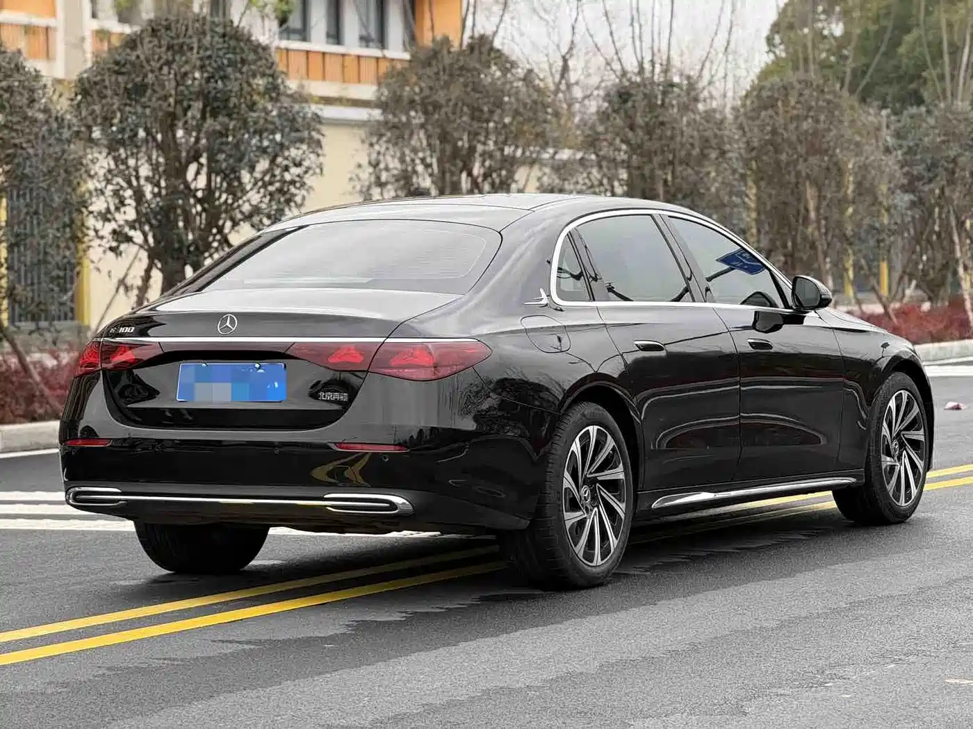Mercedes-Benz E-Class 2024 Model E 300 L Luxury фото 16